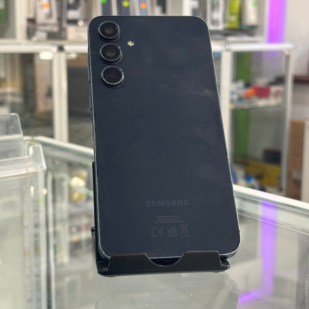 Samsung Galaxy A55 8/256 Crni (Rabljen)