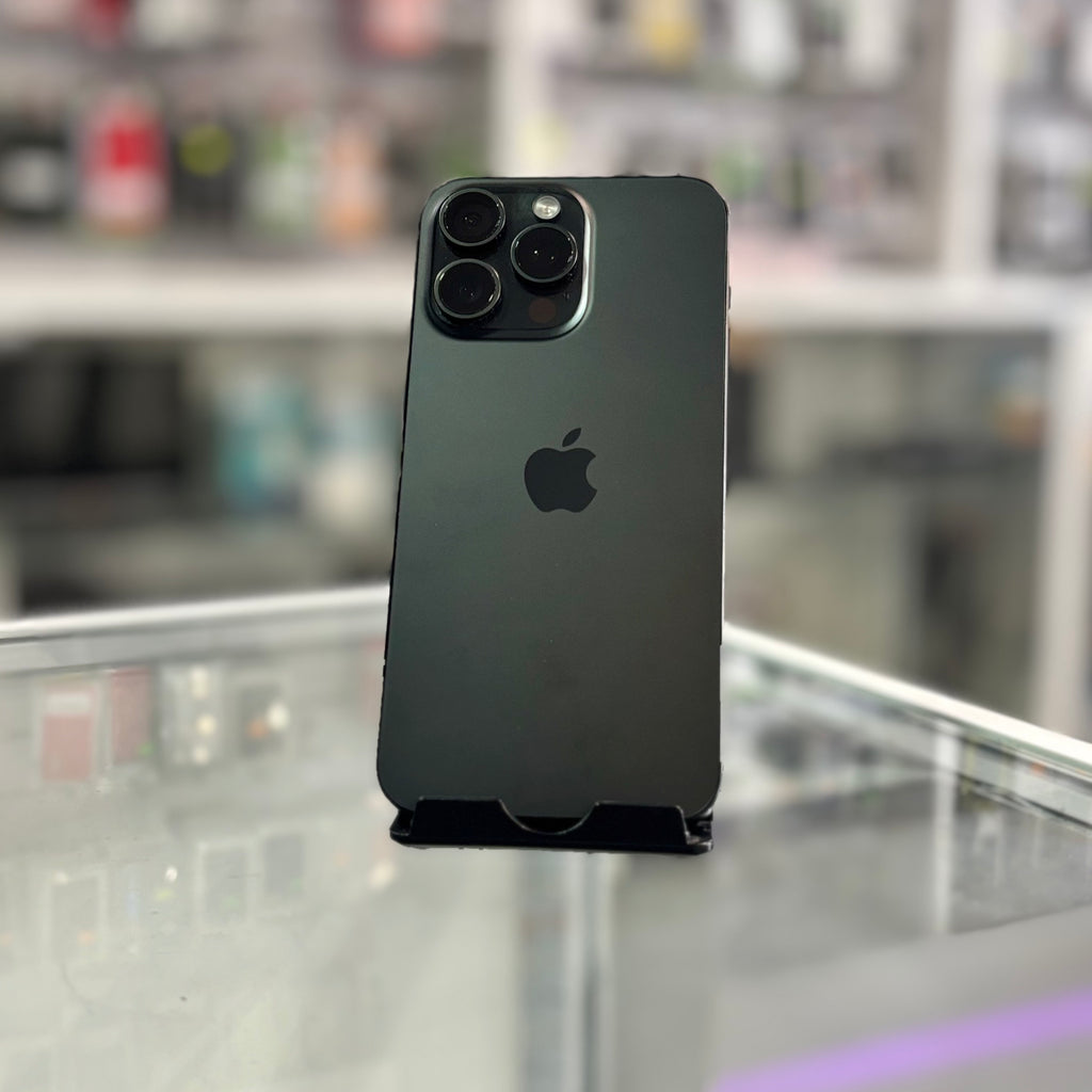 Apple iPhone 15 Pro Max 256GB Titanium Black (Korišten) [Baterija 100%]