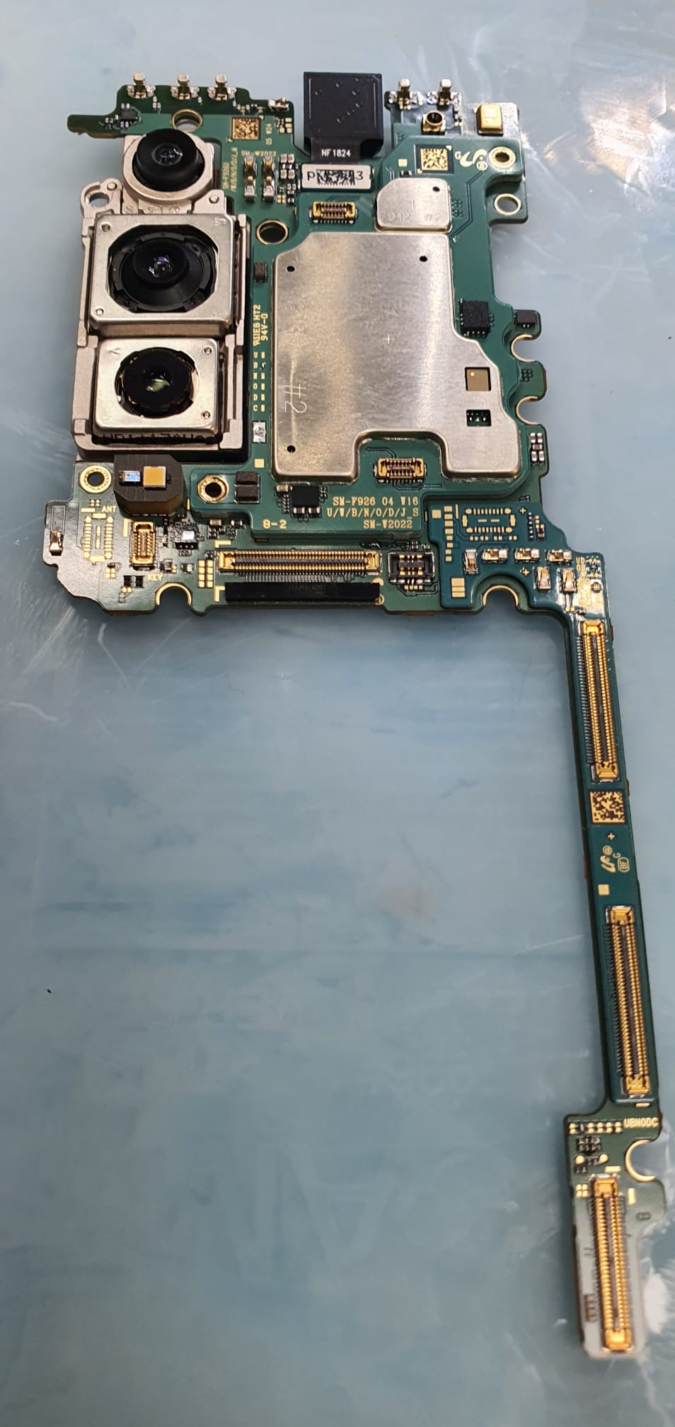 Samsung Galaxy Z fold 3 Motherboard (removed-working)