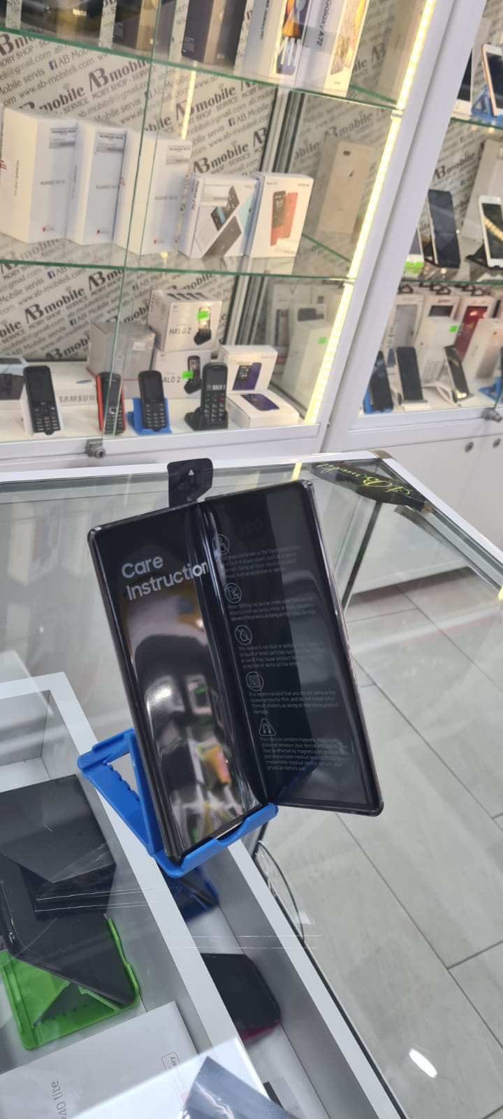 Samsung Galaxy Z Fold 2 F916B - LCD Display + Touch Screen + Frame (Mystic Black) - GH82-23968A