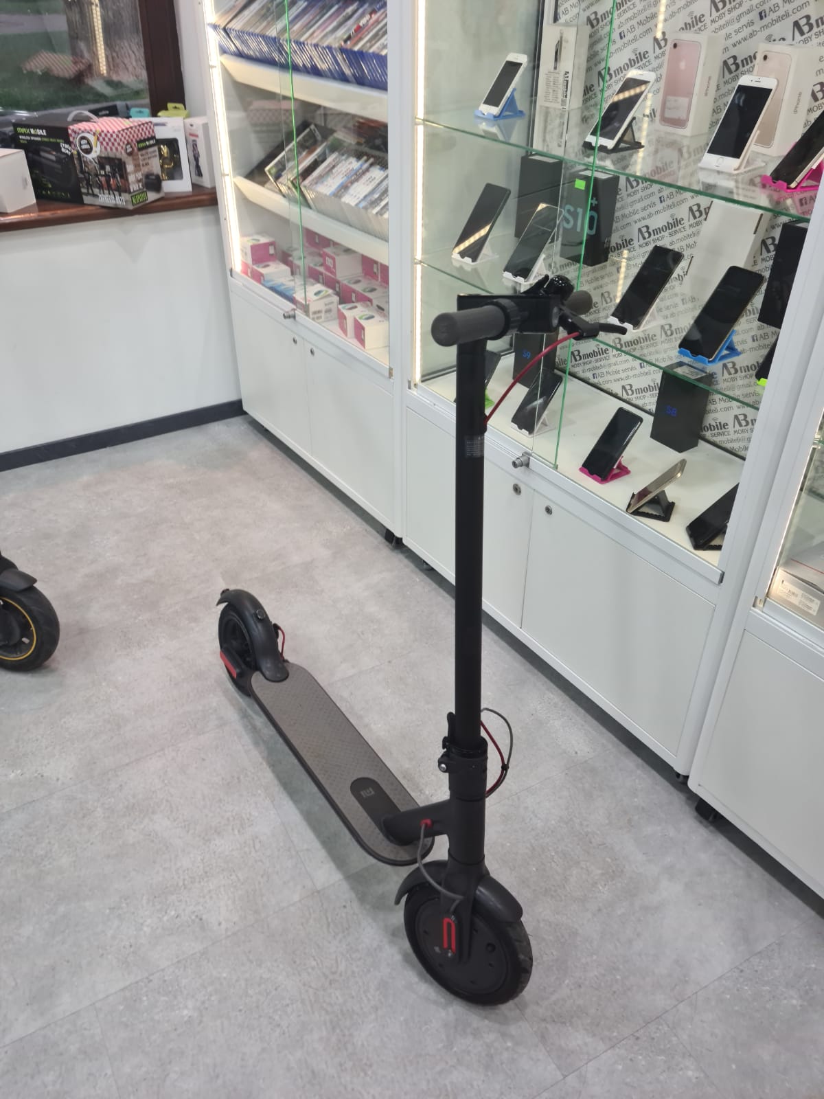 Xiaomi Electric Scooter M365 (Used)