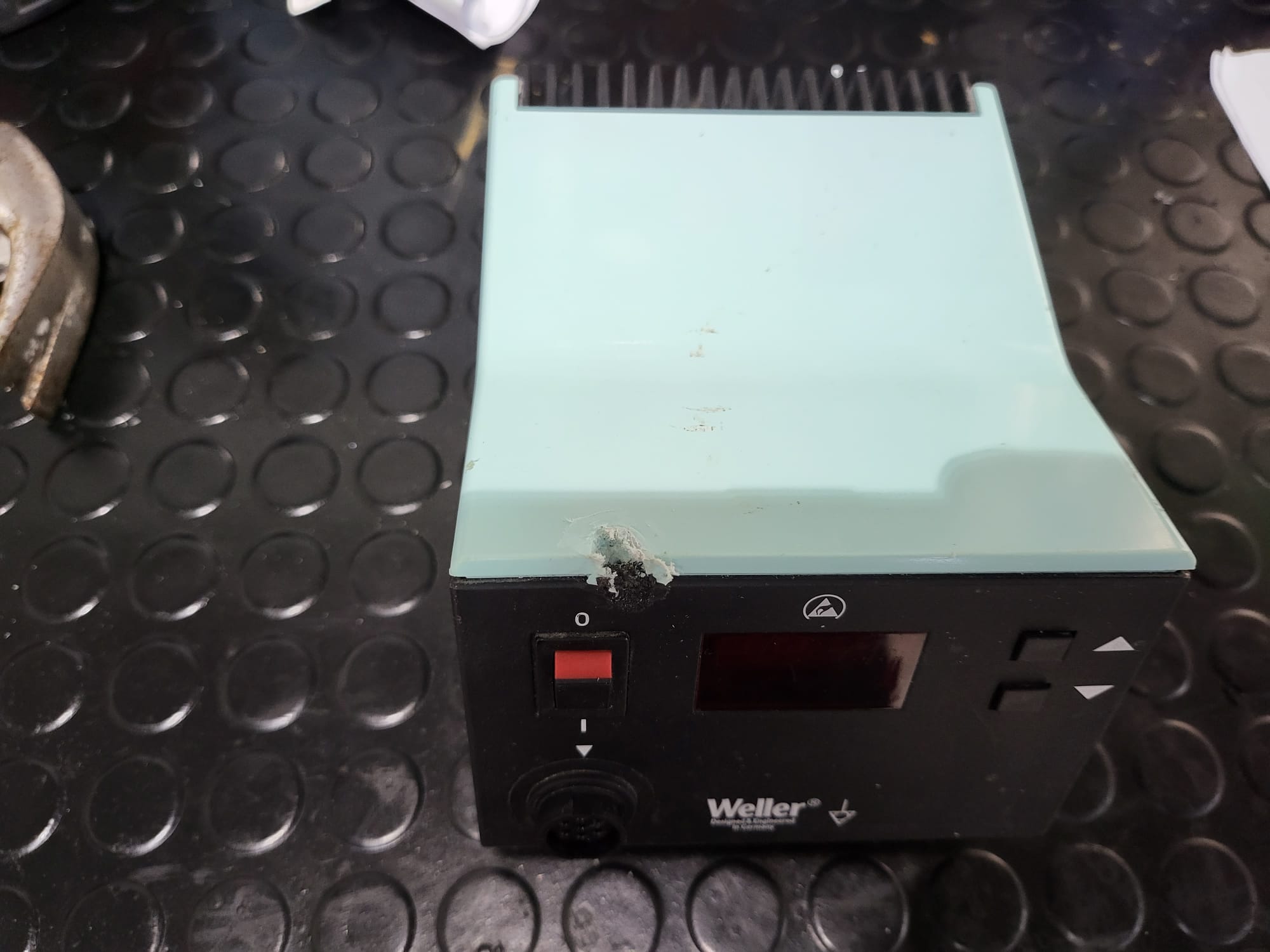 Soldering iron Weller PUD 81i Used